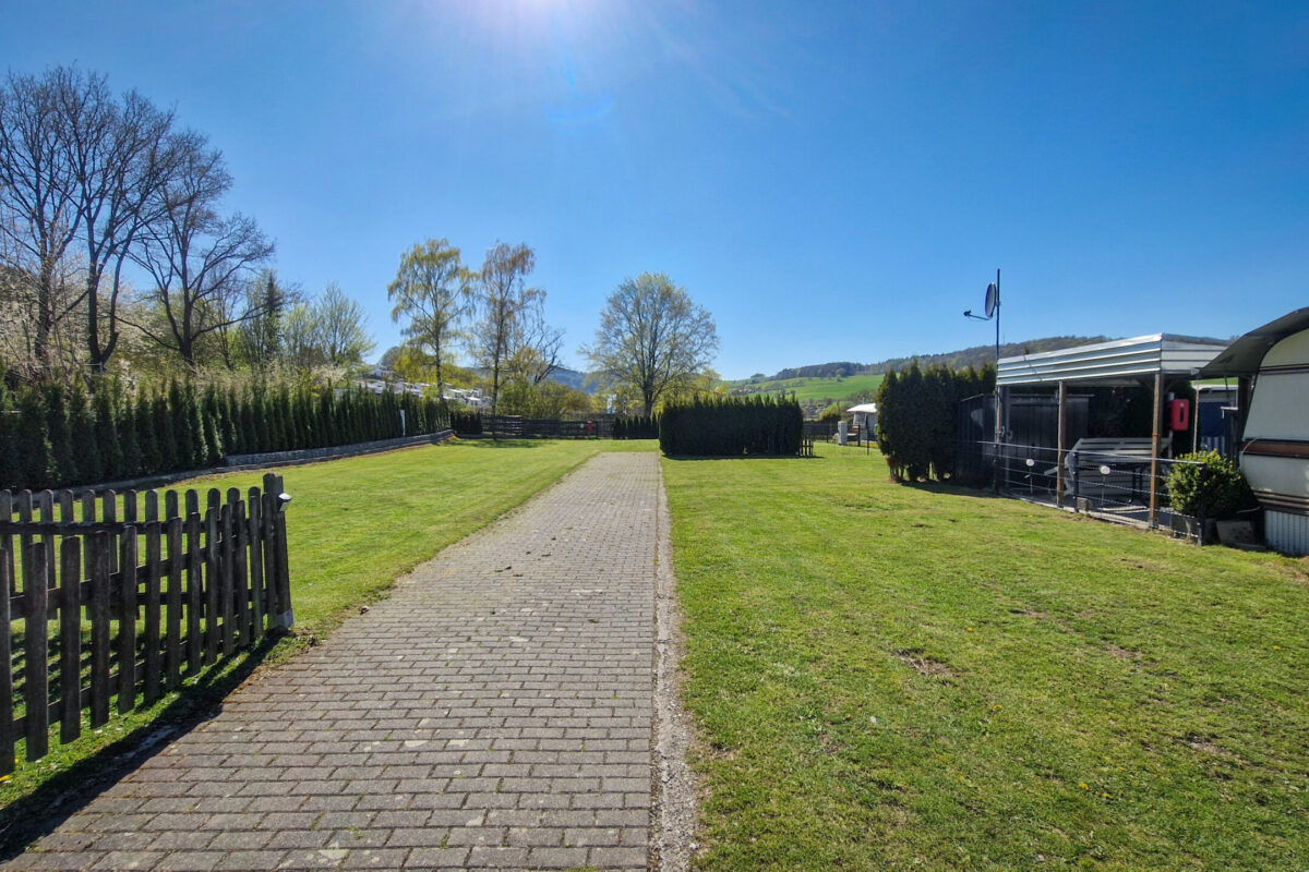 Rasenstellplätze Ecke